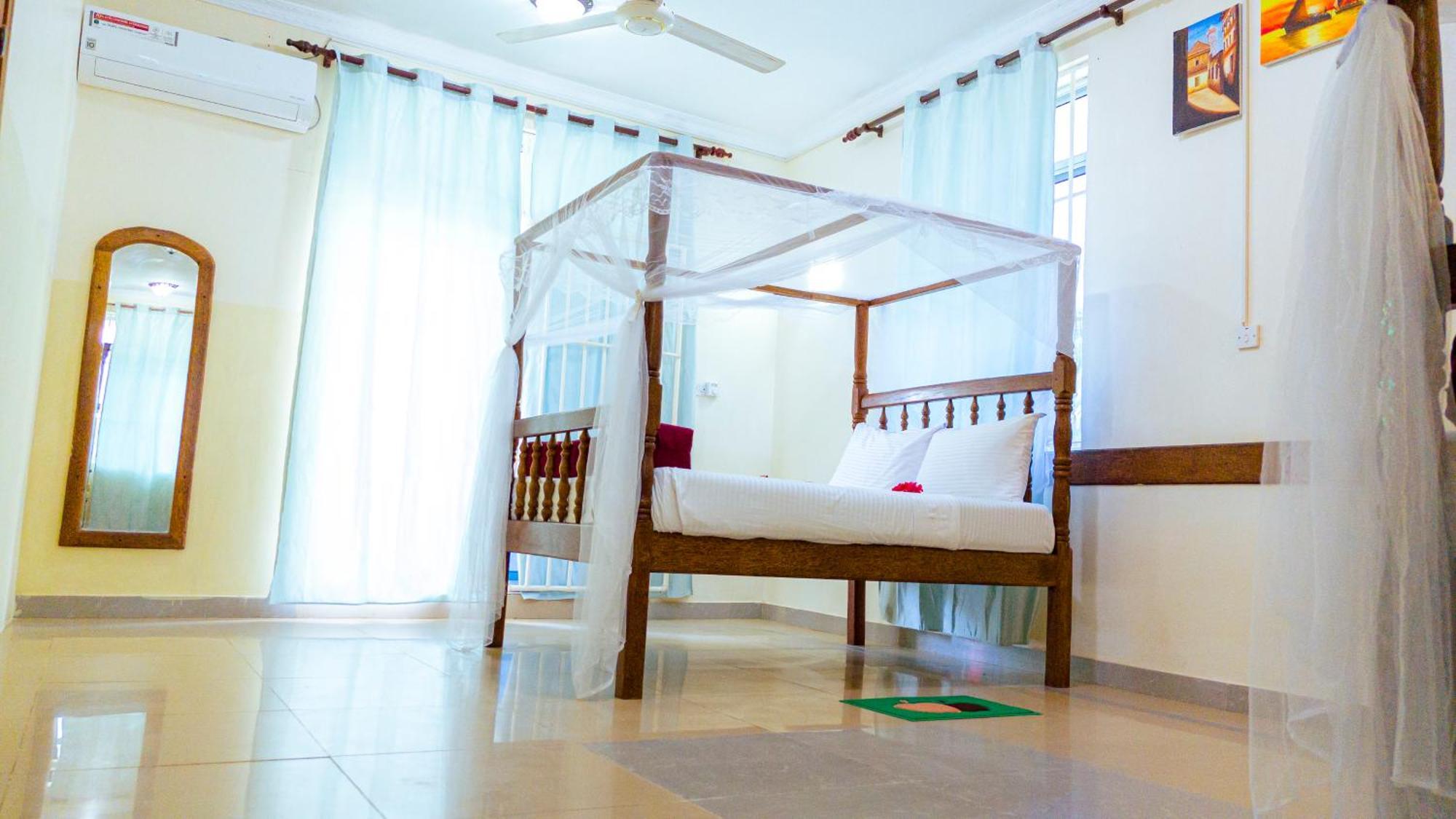 Sands Inn Hotel Pwani Mchangani Εξωτερικό φωτογραφία